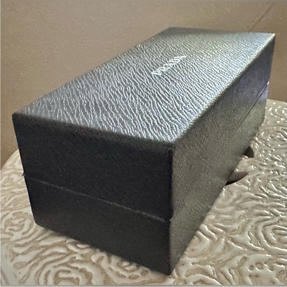 Authentic Prada box for accessories - sunglasses, small items, etc - Picture 3 of 11